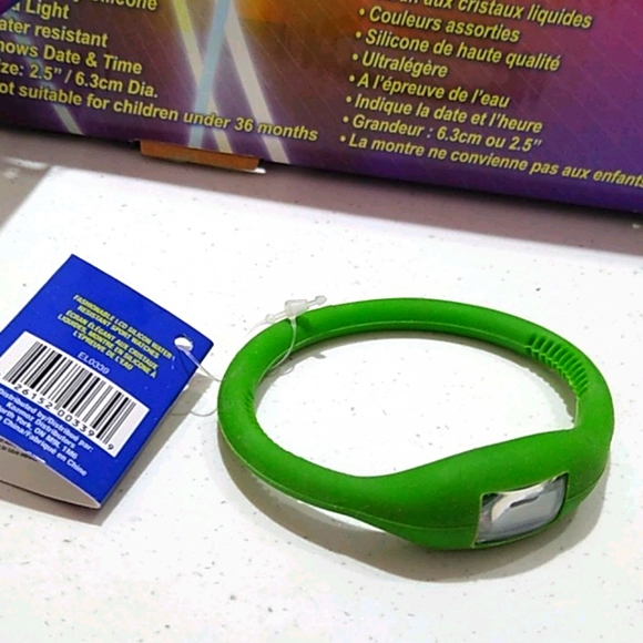 Stylz Kids, Women, Men Sports Digital Watch - Picture 1 of 3